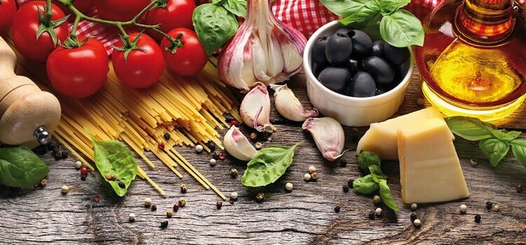 Verduras ye frutas en la pirámide alimenticia