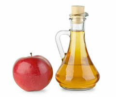 Uñas fuertes con vinagre de manzana