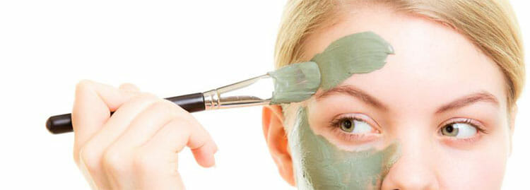 Mascarilla de arcilla verde para la cara