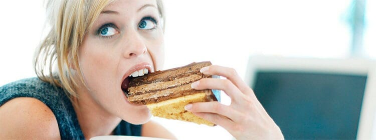 Es normal comer más durante la menstruación