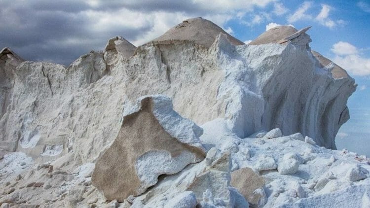 Para qué sirve la piedra de alumbre