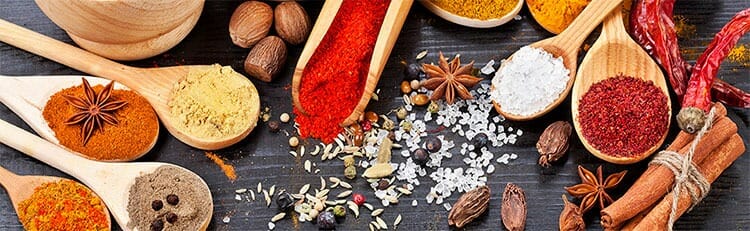 15 especias para sustituir la sal en tus comidas