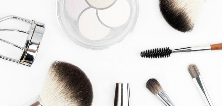 Los errores de maquillaje que más envejecen
