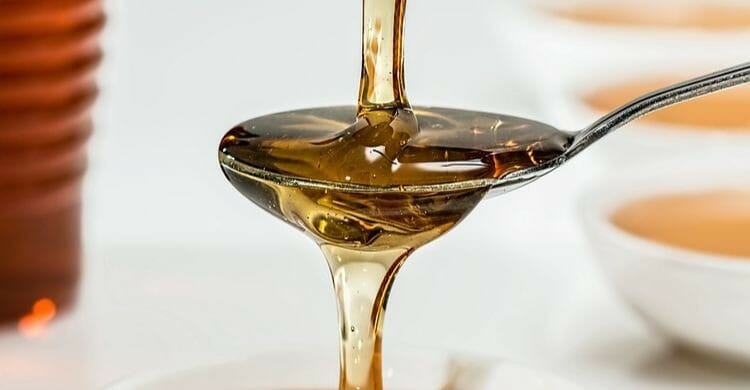 Miel: ideal para combatir el pelo encrespado