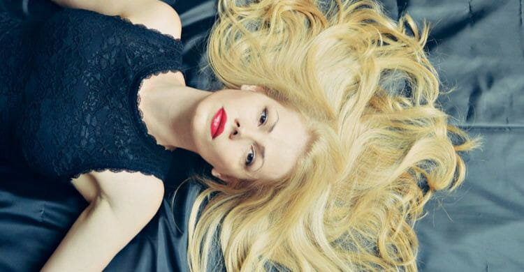 Los mejores ingredientes naturales para hidratar el cabello