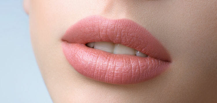 Trucos para que los labios parezcan más grandes