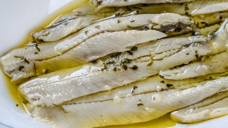Listado de pescados con más anisakis y cómo prevenirlo