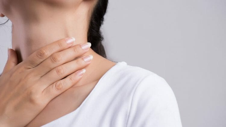 Nódulos en la garganta: cómo prevenirlos y tratarlos