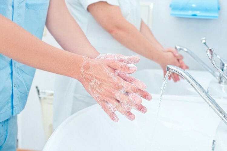 Enfermería en la prevención de infecciones