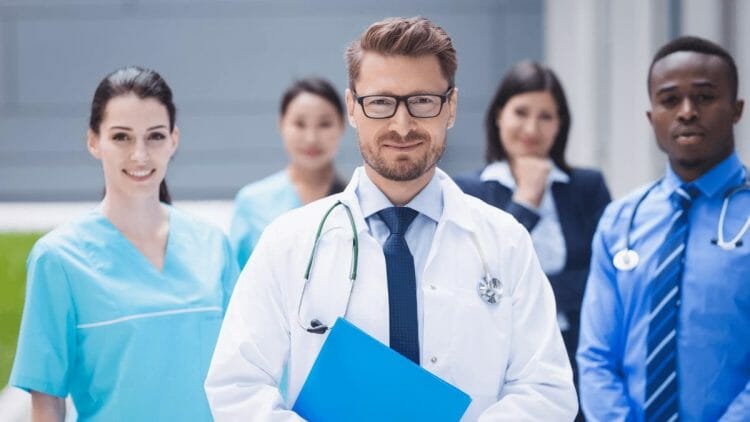 Qué carreras de ciencias de la salud hay y sus características