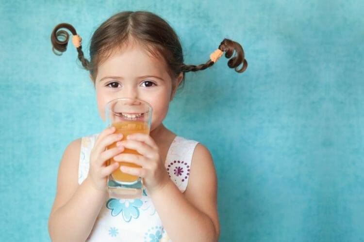 Los zumos naturales para niños más saludables