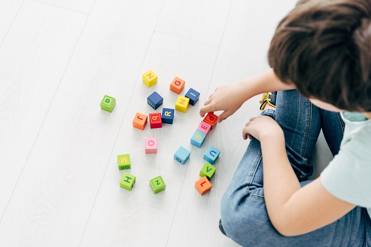 Trastorno del espectro autista (TEA): qué es, tipos y características