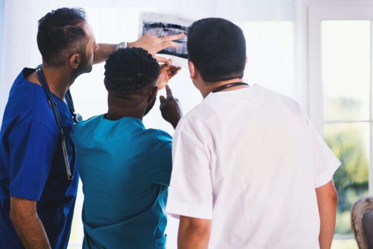 Cómo elegir el mejor dentista para sus necesidades