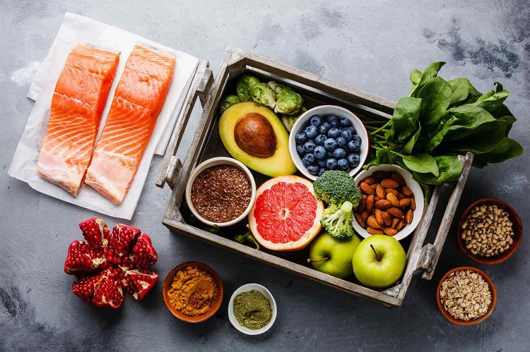 5 recetas para una dieta antiinflamatoria y combatir la hinchazón