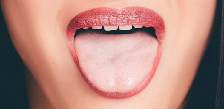 Sabor salado en la boca: por qué sucede y causas posibles