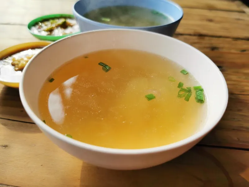 Caldo de huesos para romper el ayuno