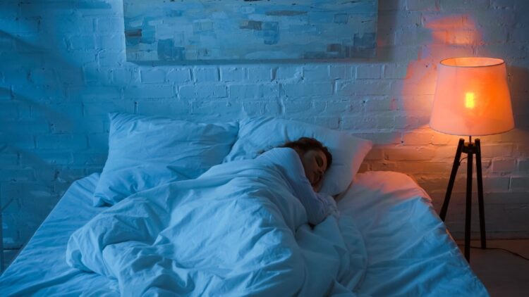 El sueño REM : Importancia y funciones en el descanso nocturno